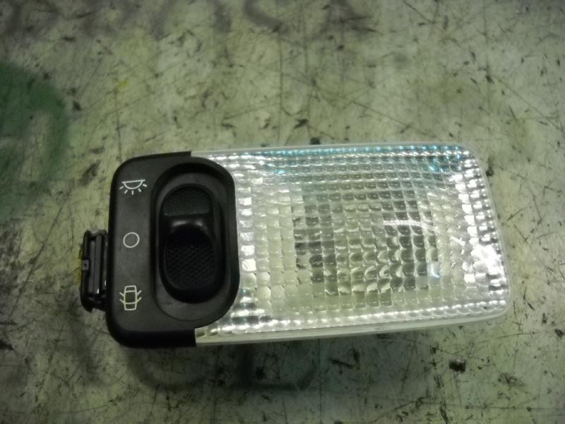 Recambio de piloto interior para citroën berlingo 1.6 16v hdi referencia OEM IAM   