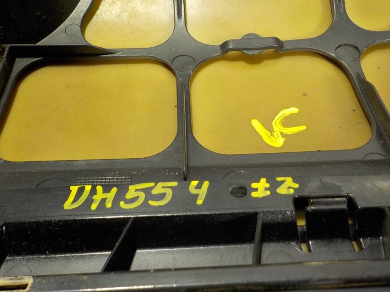 Recambio de aleta delantera izquierda para volkswagen touareg (7l6) 3.0 v6 tdi dpf referencia OEM IAM 7L6821101K  