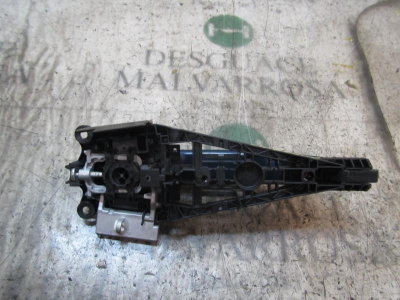 Recambio de maneta exterior delantera derecha para opel astra j lim. cosmo referencia OEM IAM 92233089  13308536