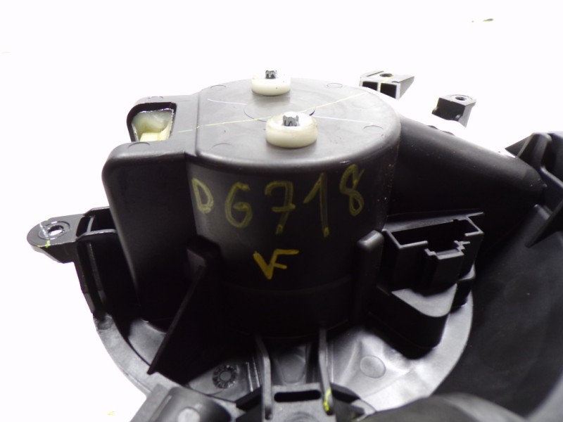 Recambio de motor calefaccion para citroën nemo 1.3 hdi fap referencia OEM IAM  507730100 