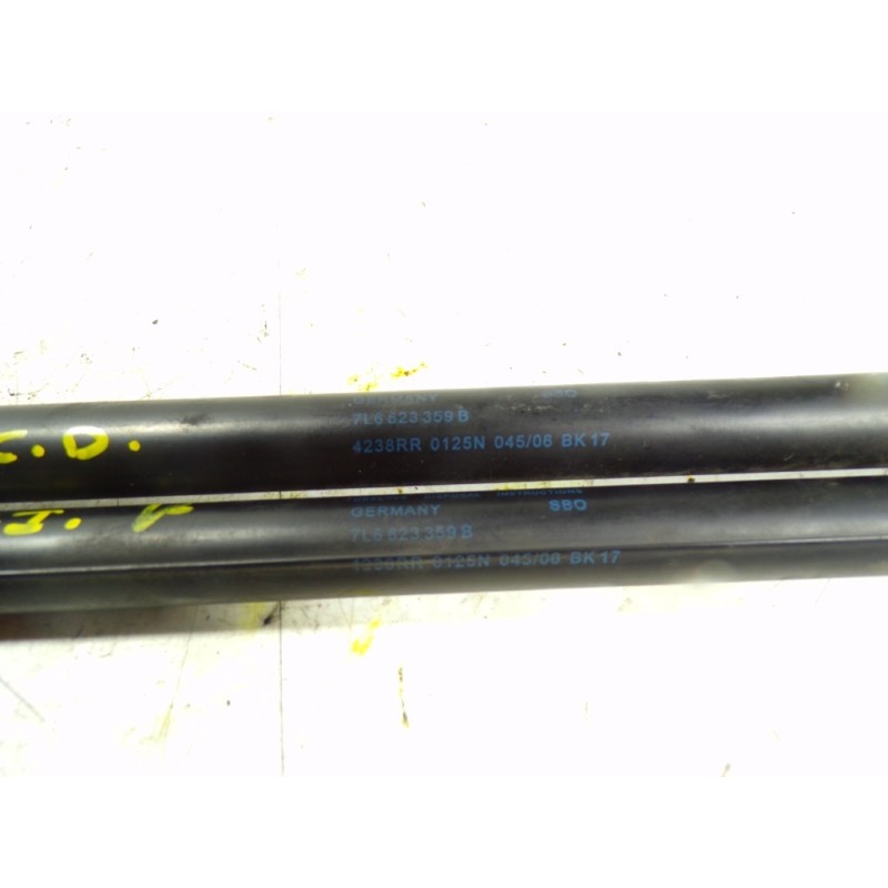 Recambio de amortiguador capot para volkswagen touareg (7l6) 3.0 v6 tdi dpf referencia OEM IAM 7L6823359B 7L6823359B 