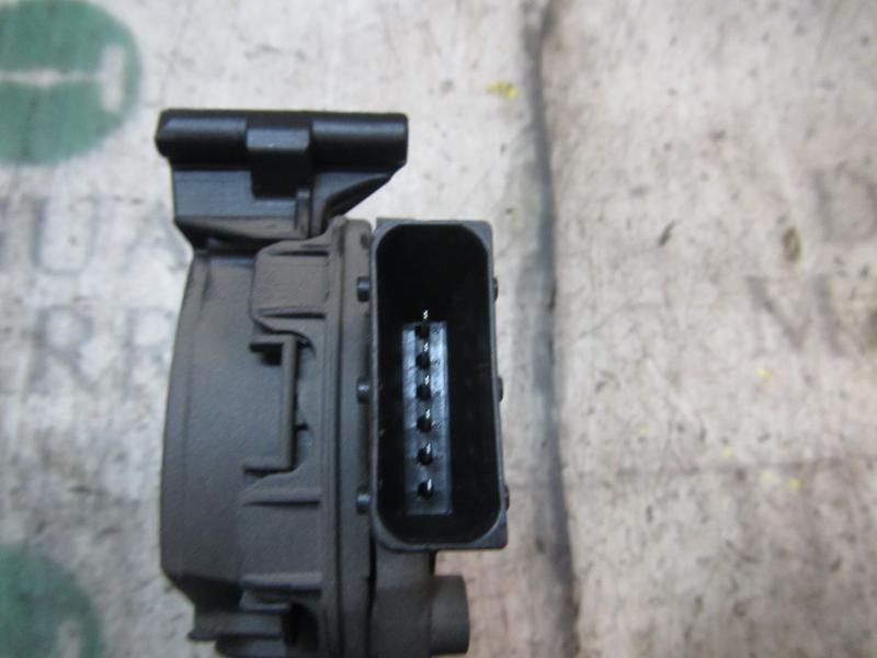 Recambio de potenciometro pedal para opel astra j lim. cosmo referencia OEM IAM 13252702  