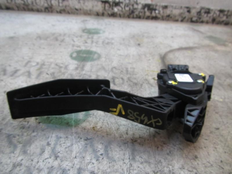 Recambio de potenciometro pedal para opel astra j lim. cosmo referencia OEM IAM 13252702  