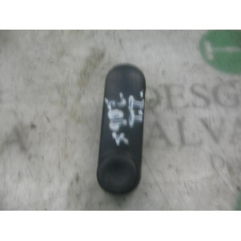 MANETA ELEVALUNAS TRASERA IZQUIERDA 