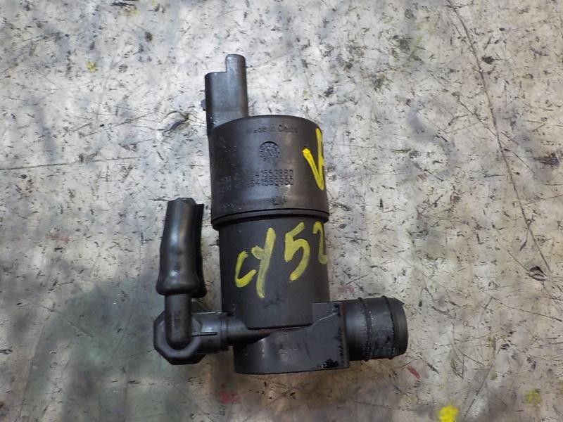 Recambio de bomba limpia para peugeot 208 access referencia OEM IAM 643475  