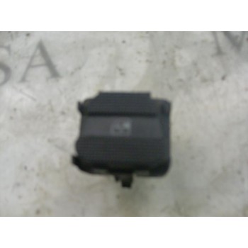 MANDO ELEVALUNAS DELANTERO DERECHO 