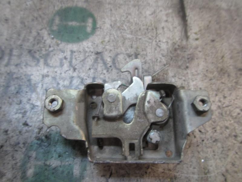 Recambio de cerradura capot para renault clio iii 1.5 dci diesel fap referencia OEM IAM   