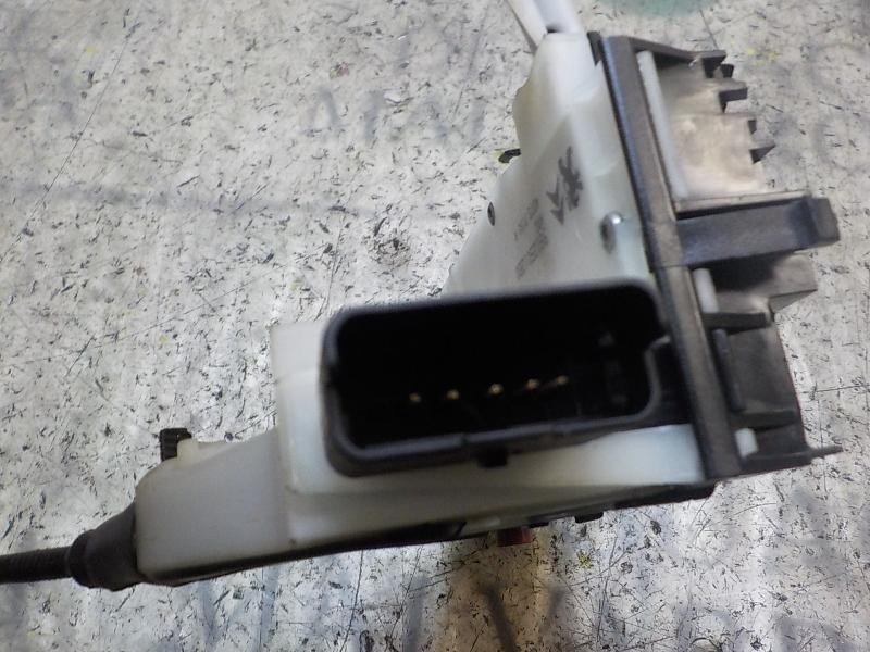 Recambio de cerradura puerta trasera izquierda para peugeot 208 access referencia OEM IAM 9812501280  
