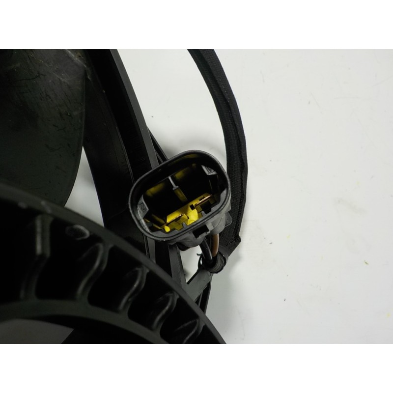 Recambio de electroventilador para peugeot 2008 (p1) 1.2 12v e-thp / puretech referencia OEM IAM 9827752980 9838282180 