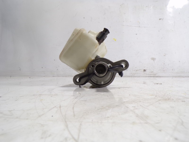 Recambio de bomba freno para citroën c3 1.0 vti referencia OEM IAM 4601X0 36744A648 A3530258