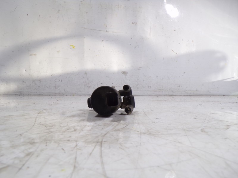 Recambio de bomba limpia para citroën c3 1.0 vti referencia OEM IAM 643475 9641553880 