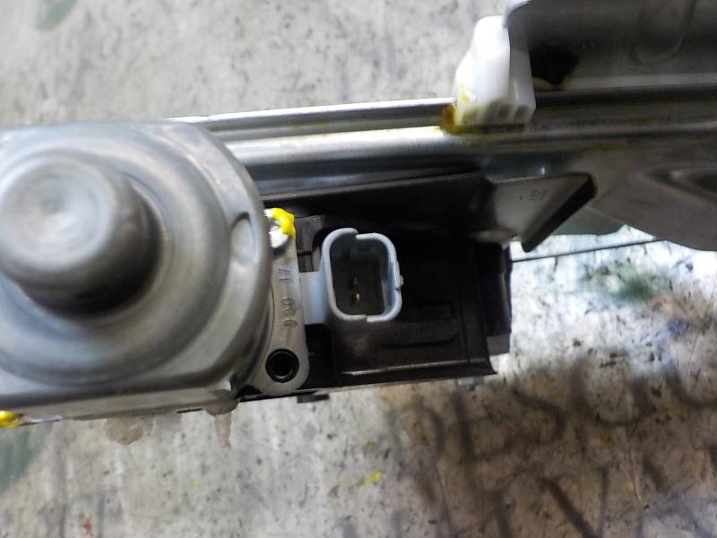 Recambio de elevalunas delantero derecho para peugeot 208 access referencia OEM IAM 9673154380  