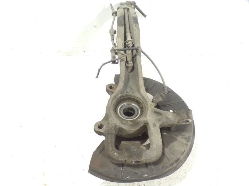 Recambio de mangueta delantera derecha para volkswagen touareg (7l6) 3.0 v6 tdi dpf referencia OEM IAM 7L0407258A  