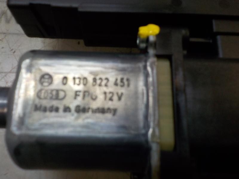 Recambio de motor elevalunas delantero derecho para volkswagen passat berlina (3c2) advance plus referencia OEM IAM   