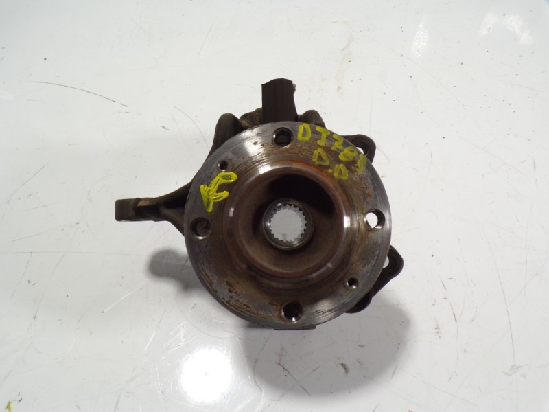 Recambio de mangueta delantera derecha para citroën c3 1.0 vti referencia OEM IAM 1607557580  