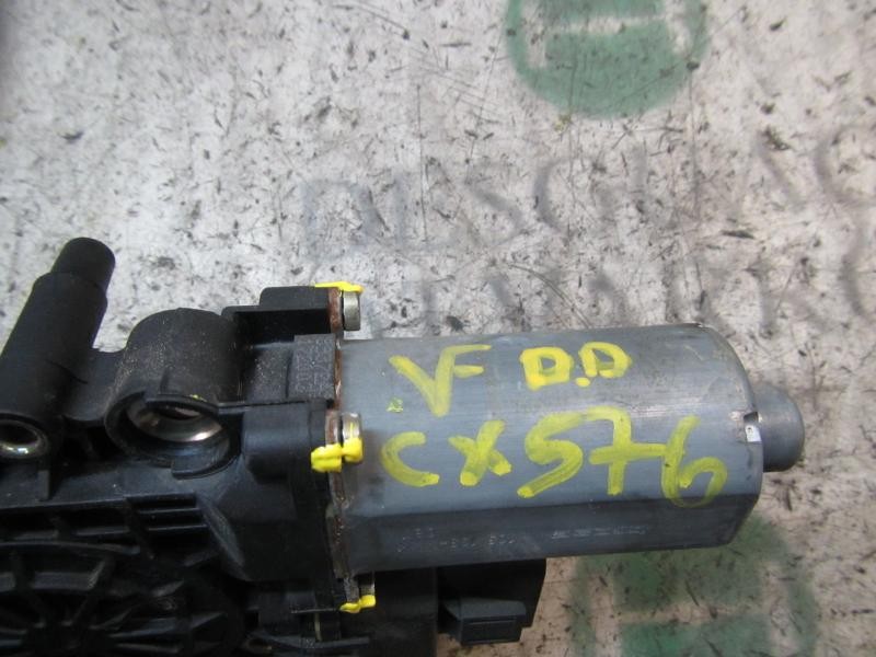 Recambio de motor elevalunas delantero izquierdo para audi a4 berlina (b5) 1.9 tdi referencia OEM IAM   