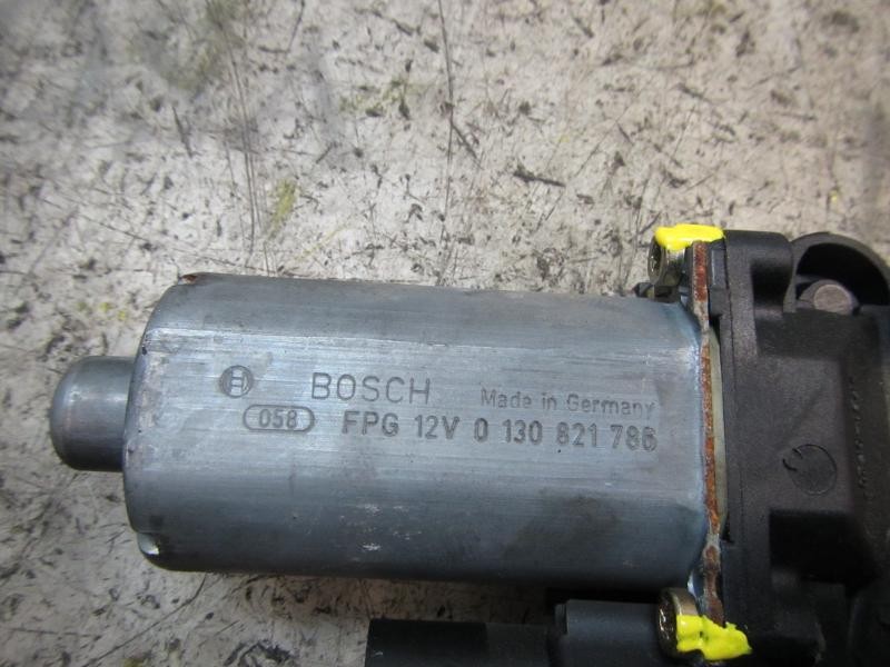 Recambio de motor elevalunas delantero izquierdo para audi a4 berlina (b5) 1.9 tdi referencia OEM IAM   