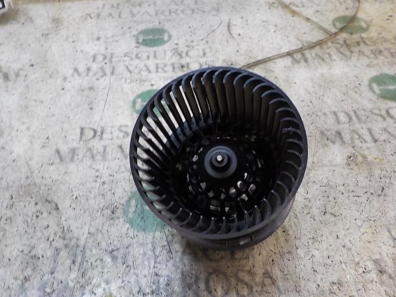 Recambio de motor calefaccion para peugeot 208 access referencia OEM IAM 1608182080  