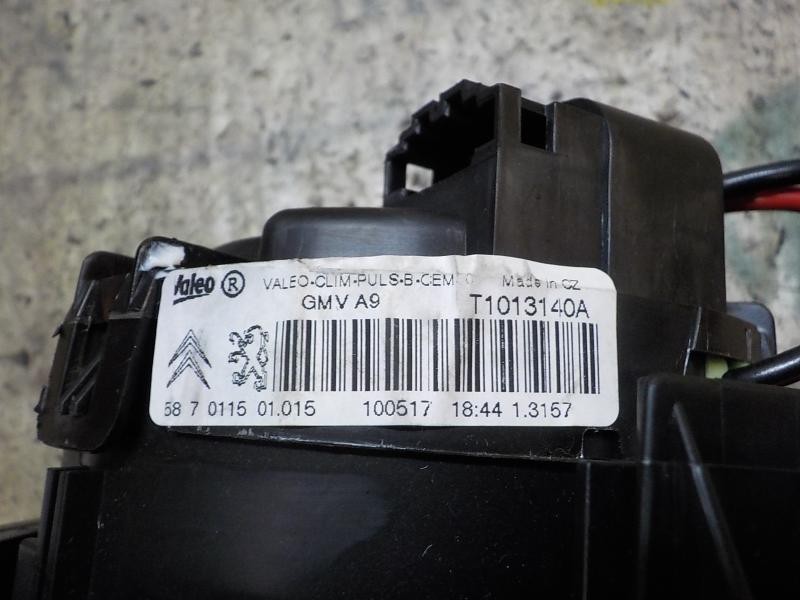Recambio de motor calefaccion para peugeot 208 access referencia OEM IAM 1608182080  