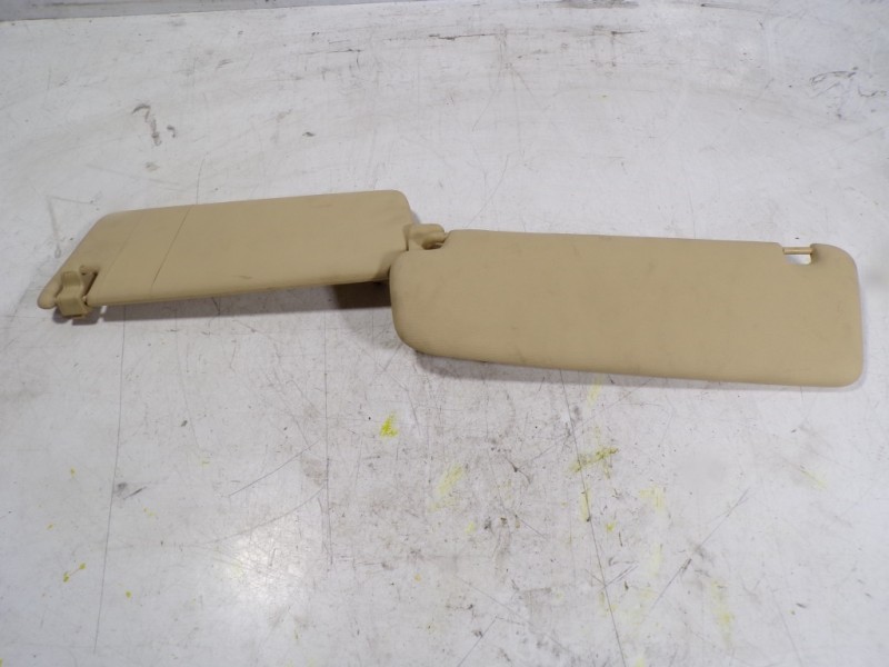 Recambio de parasol derecho para volkswagen touareg (7l6) 3.0 v6 tdi dpf referencia OEM IAM 7L6857552AQ3B4  