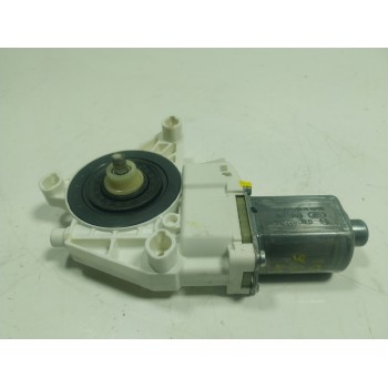 MOTOR ELEVALUNAS DELANTERO IZQUIERDO A1669060201 A1669060201 