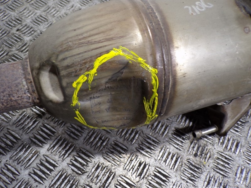 Recambio de catalizador para toyota auris 1.4 turbodiesel cat referencia OEM IAM 174100N080  