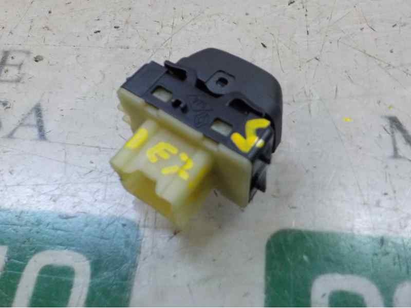 Recambio de mando elevalunas delantero izquierdo para dacia sandero stepway ambiance referencia OEM IAM 254214937R 254214937R 