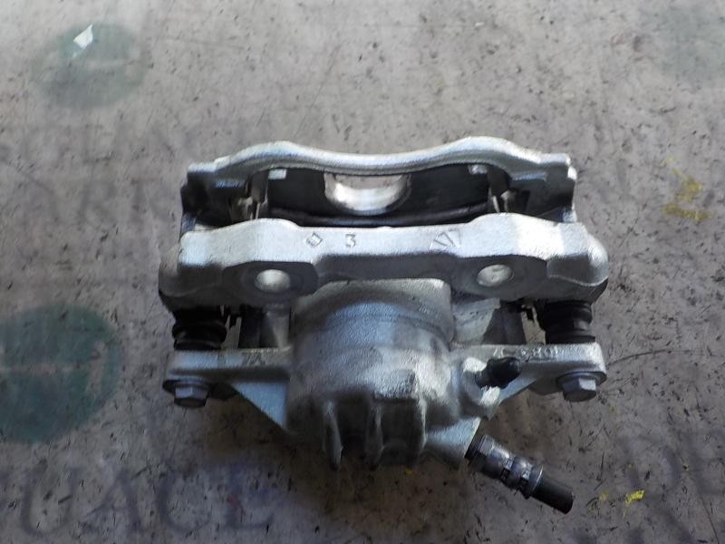 Recambio de pinza freno delantera izquierda para peugeot 208 access referencia OEM IAM 4400R6  