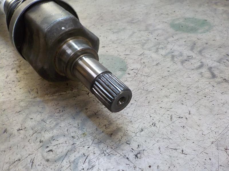 Recambio de transmision izquierda para peugeot 208 access referencia OEM IAM 3272LG  