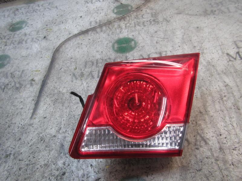 Recambio de piloto trasero derecho interior para chevrolet cruze ls referencia OEM IAM   