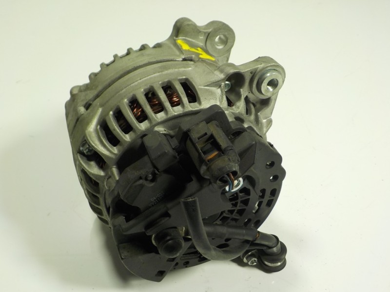 Recambio de alternador para skoda rapid 1.6 tdi dpf referencia OEM IAM   