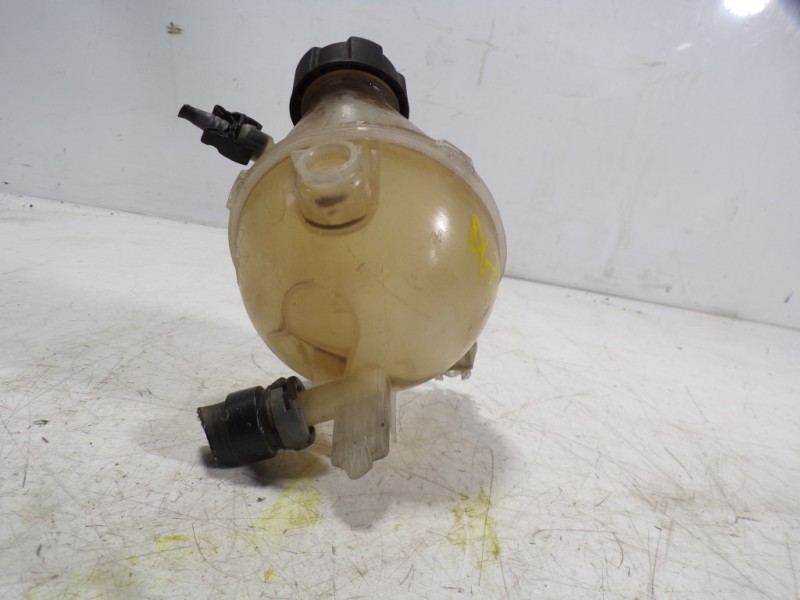 Recambio de deposito expansion para peugeot 208 1.6 blue-hdi fap referencia OEM IAM 9800777280  