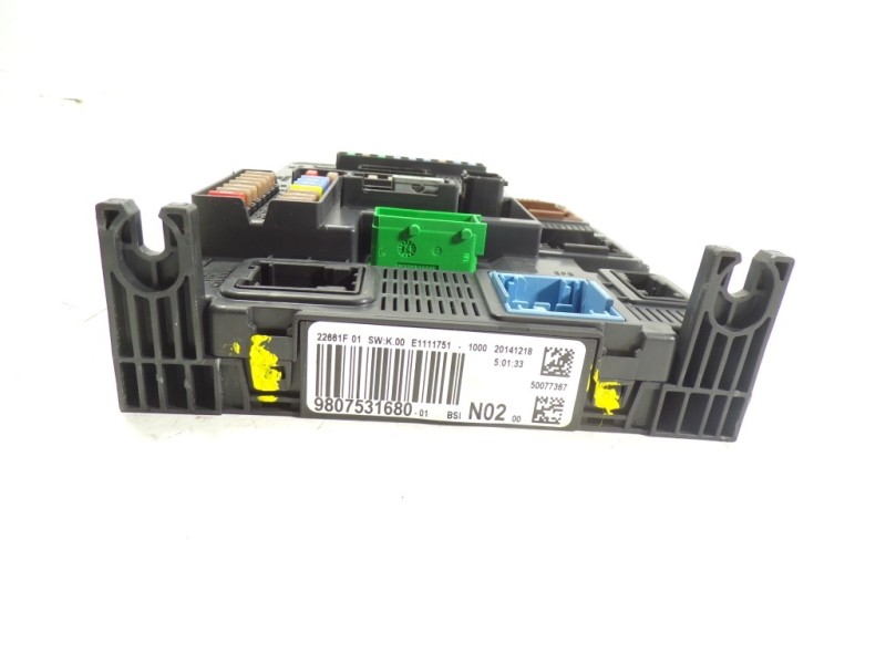 Recambio de caja reles / fusibles para peugeot 208 1.6 16v hdi fap referencia OEM IAM 1611427780 9807531680 