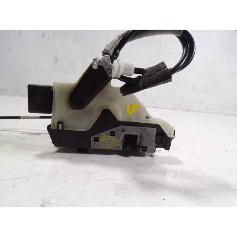 Recambio de cerradura puerta delantera derecha para peugeot 208 1.6 16v hdi fap referencia OEM IAM 9812500780 9812500780 