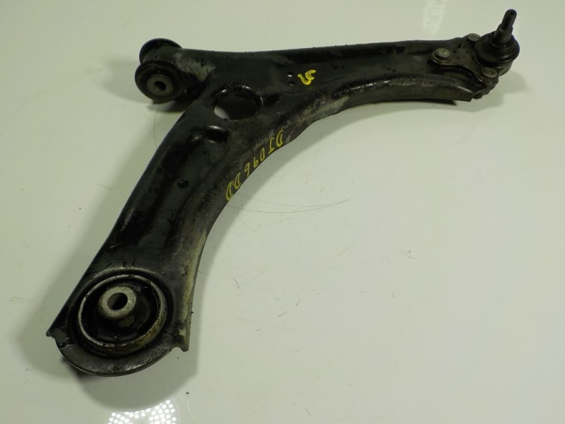 Recambio de brazo suspension inferior delantero derecho para volkswagen caddy furgón/kombi 2.0 tdi referencia OEM IAM 1K0407152B