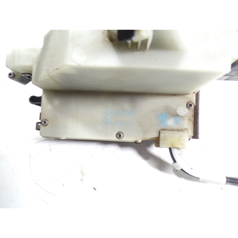 Recambio de cerradura puerta delantera derecha para peugeot 208 1.6 16v hdi fap referencia OEM IAM 9812500780 9812500780 