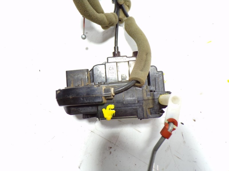 Recambio de cerradura puerta trasera derecha para renault koleos 2.0 dci diesel fap referencia OEM IAM 825029849R  