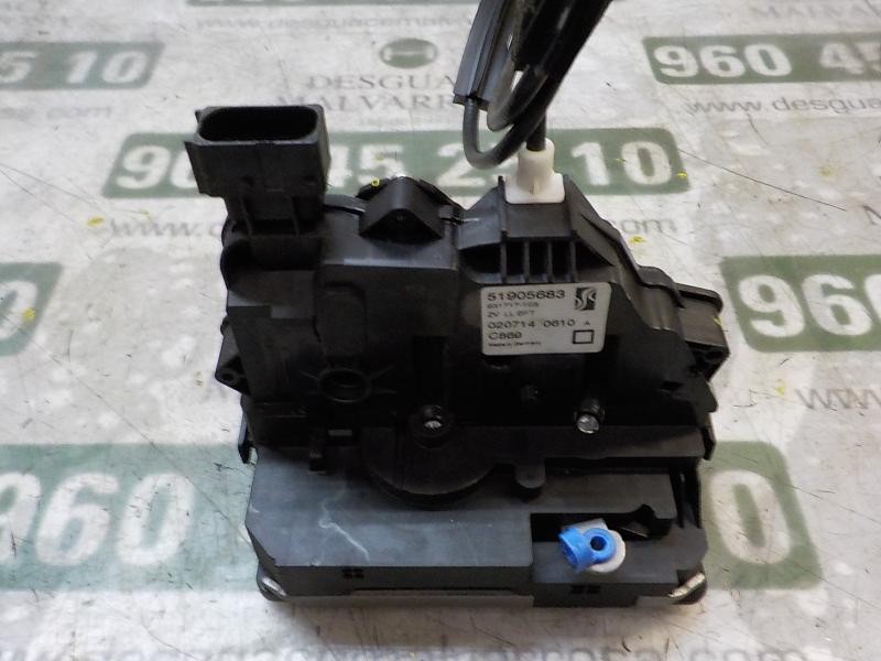 Recambio de cerradura puerta delantera derecha para fiat punto (199) 1.2 referencia OEM IAM 52065097  