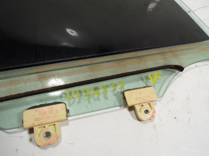 Recambio de cristal puerta trasero derecho para renault koleos 2.0 dci diesel fap referencia OEM IAM 823006763R  