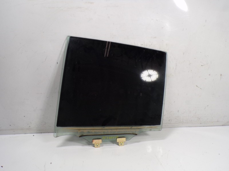 Recambio de cristal puerta trasero izquierdo para renault koleos 2.0 dci diesel fap referencia OEM IAM 823019571R  