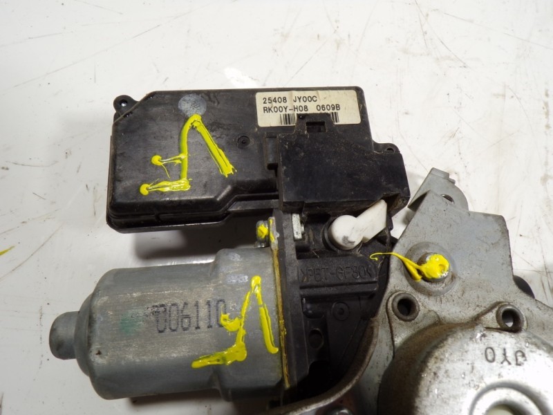 Recambio de elevalunas trasero derecho para renault koleos 2.0 dci diesel fap referencia OEM IAM 827207007R 25408JY00C 00412RR