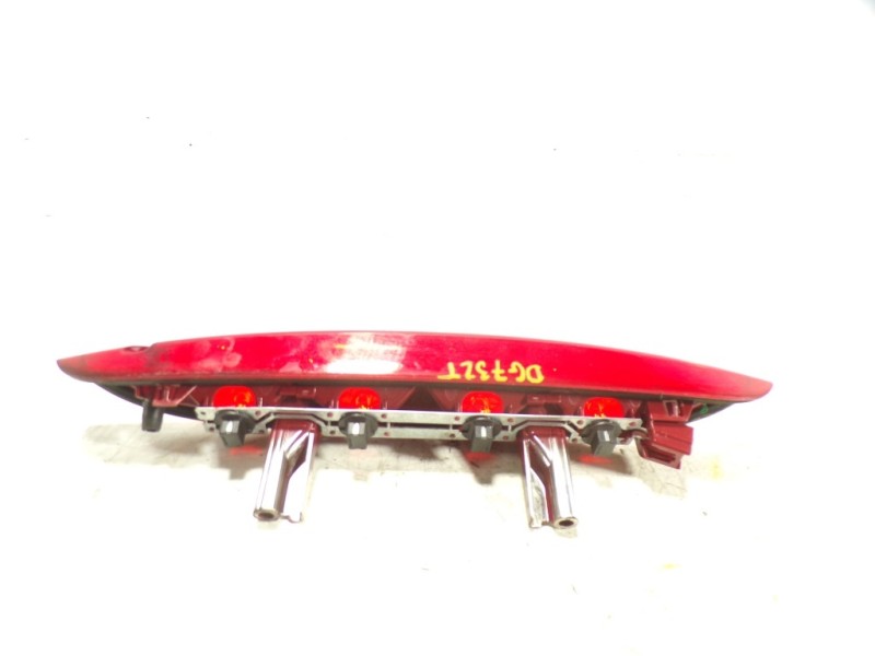 Recambio de piloto trasero central para peugeot 208 1.6 blue-hdi fap referencia OEM IAM 9674309080  