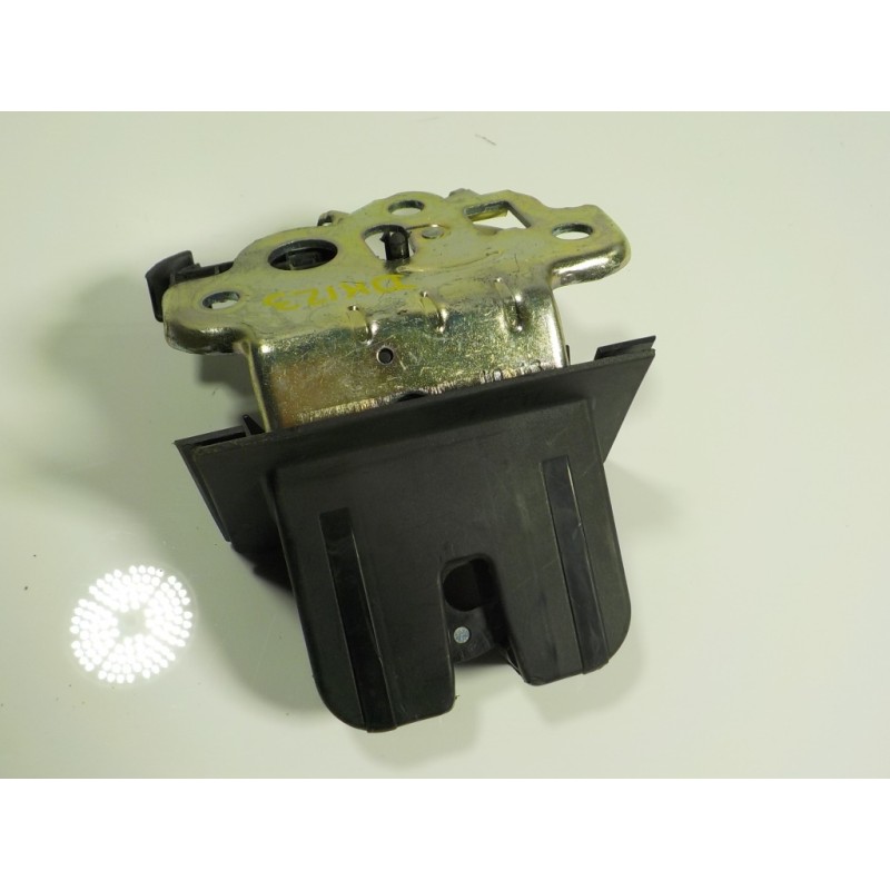 Recambio de cerradura maletero / porton para skoda rapid 1.6 tdi dpf referencia OEM IAM 5E0827505 5E0827505 