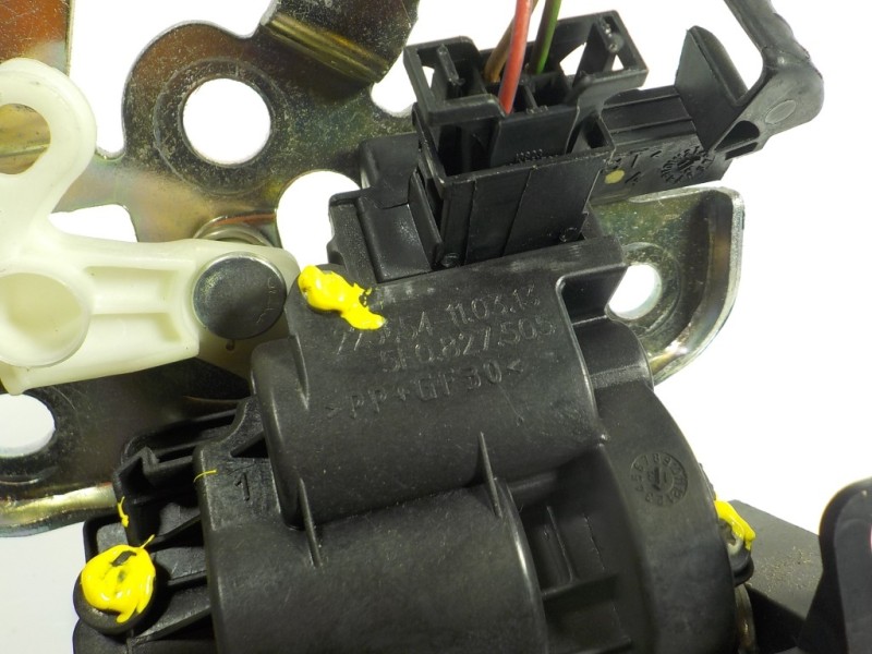 Recambio de cerradura maletero / porton para skoda rapid 1.6 tdi dpf referencia OEM IAM 5E0827505 5E0827505 