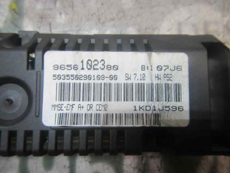 Recambio de pantalla multifuncion para peugeot 207 1.4 referencia OEM IAM   