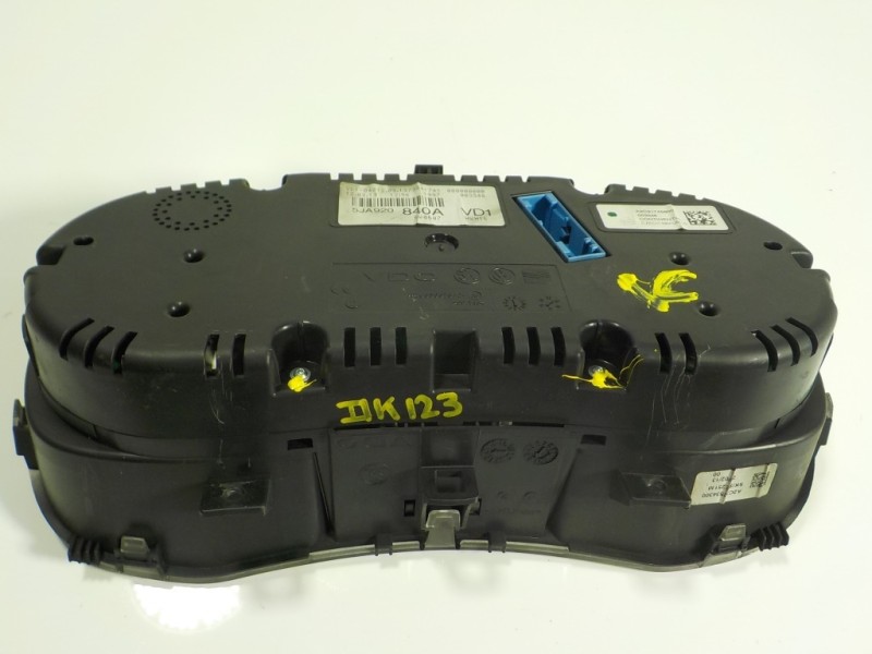 Recambio de cuadro instrumentos para skoda rapid 1.6 tdi dpf referencia OEM IAM  5JA920840A 04812031373941741