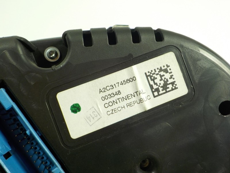 Recambio de cuadro instrumentos para skoda rapid 1.6 tdi dpf referencia OEM IAM  5JA920840A 04812031373941741