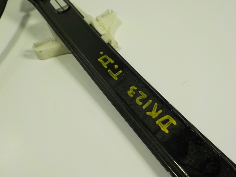 Recambio de elevalunas trasero derecho para skoda rapid 1.6 tdi dpf referencia OEM IAM 5JA839462  