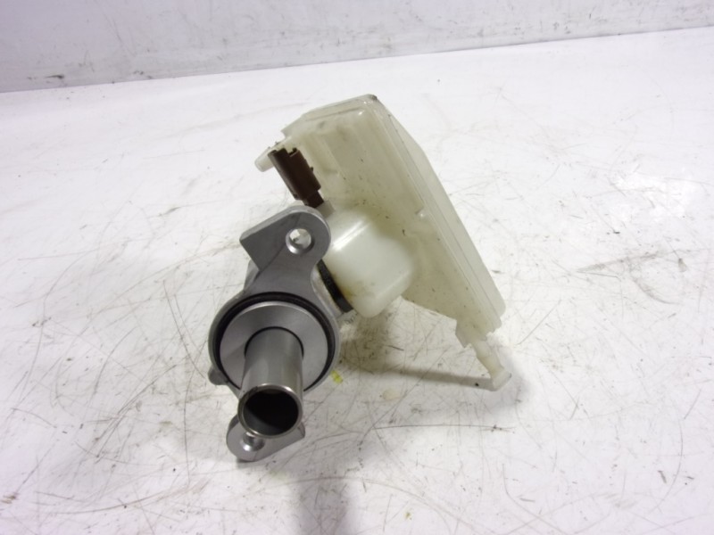 Recambio de bomba freno para peugeot 208 (p2) 1.2 puretech referencia OEM IAM 1643581380  