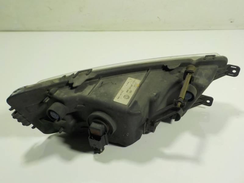 Recambio de faro antiniebla izquierdo para skoda rapid 1.6 tdi dpf referencia OEM IAM 5JA941701 5JA941699 